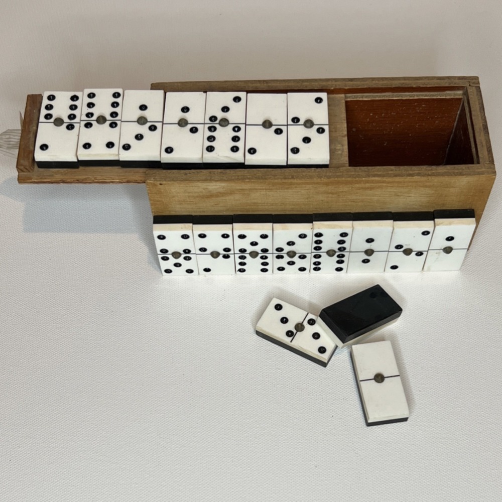 Vintage Dominoes 20th century White/Black Tiles, Wooden Case, 2+